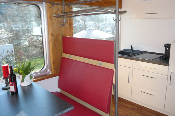 Ferienbahnhof Reichenbach im Dahner Felsenland – Ferienwohnungen im Eisenbahnwaggon